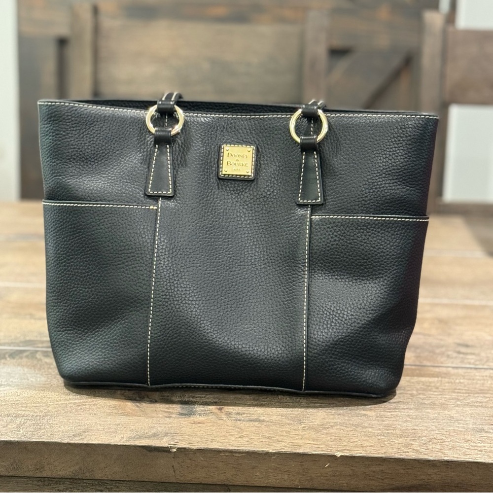 Dooney‎ & Bourke Women's Saffiano Small Helena Black Leather Tote Bag